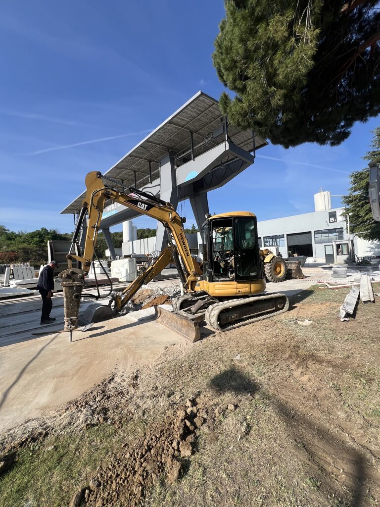 Παναγιώτης Βασιλάκης, Διαμόρφωση Υπαίθρων Χώρων, Χωματουργικές εργασίες, Καθαρισμός και αποψίλωση χόρτων, Κατεδαφίσεις κτιρίων και κατασκευών, Θεσσαλονίκη, earthworks constructions pvasilakis thessaloniki